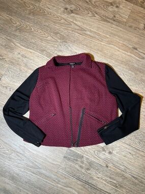 TORRID MOTO JACKET STYLE Zipper Front Black & Burgundy Women’s Jacket